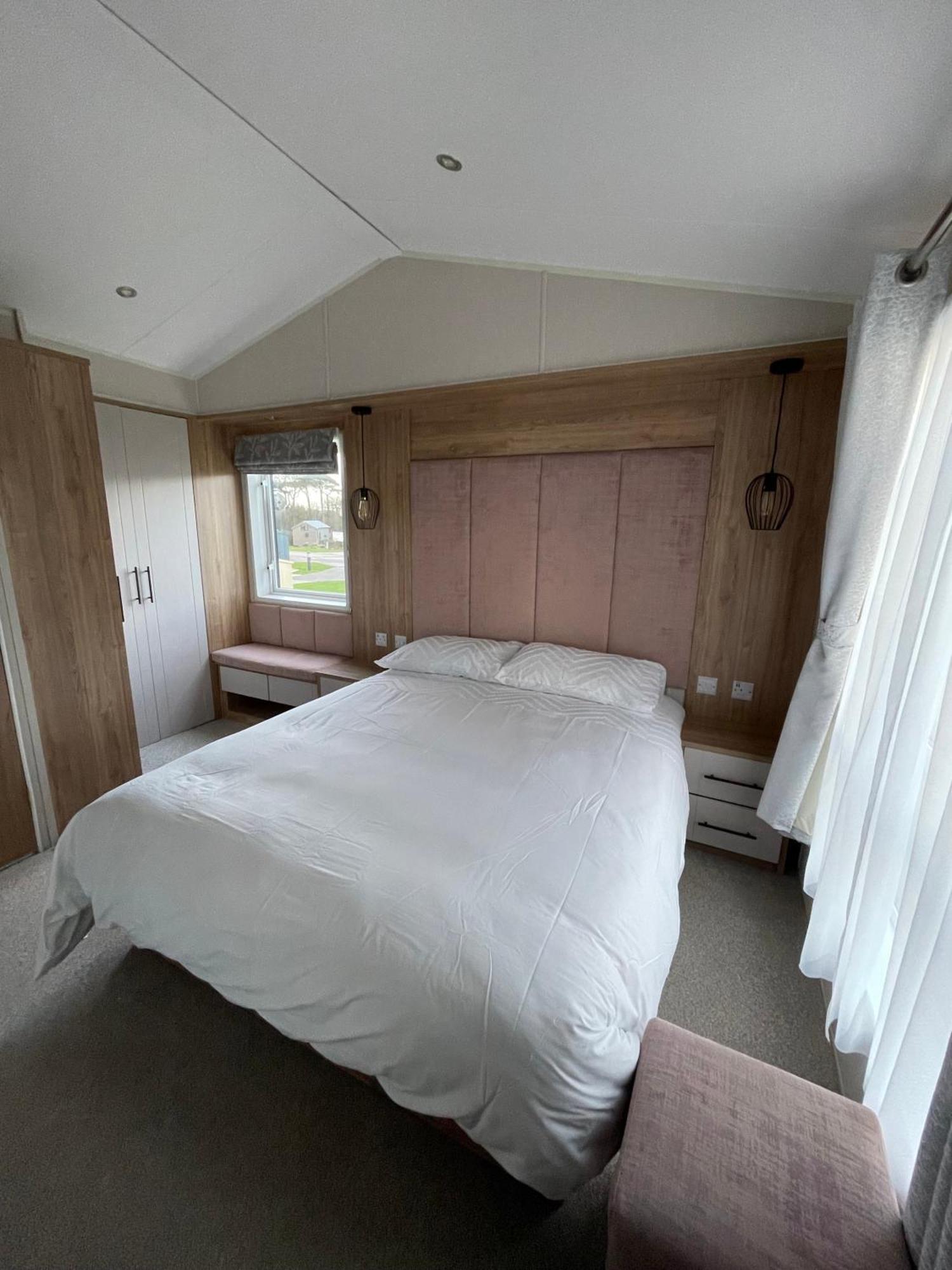 2-6 Guests Holiday Chalet In Durdle Door 西拉尔沃思 外观 照片